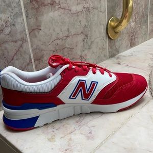 New Balance sneakers, brand new, only worn once
